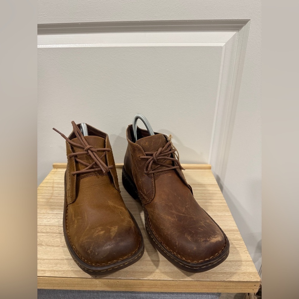 Born Leather Chukka Boots Men’s 9M Brown Distressed Lace Up Comfort NWT - Picture 6 of 6